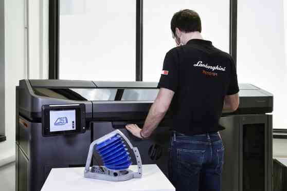 Lamborghini building mechanical lungs for ventilator testing image