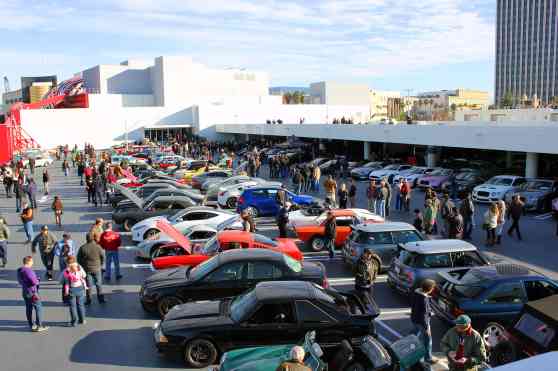 Petersen Museum wants you to join first online Cars and Coffee image