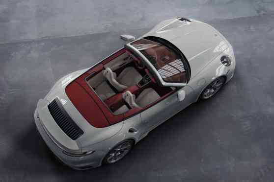 Check out the clean two-tone interior of new Porsche 911 image