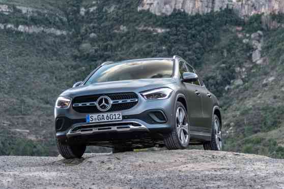 2020 Mercedes-Benz GLA gets more turbo engines, bigger screens image