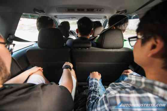 New DOTr guidelines allow 4-6 pax in cars, SUVs image