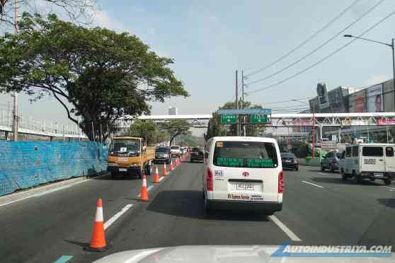 Gov't requires private companies to provide shuttles for employees image