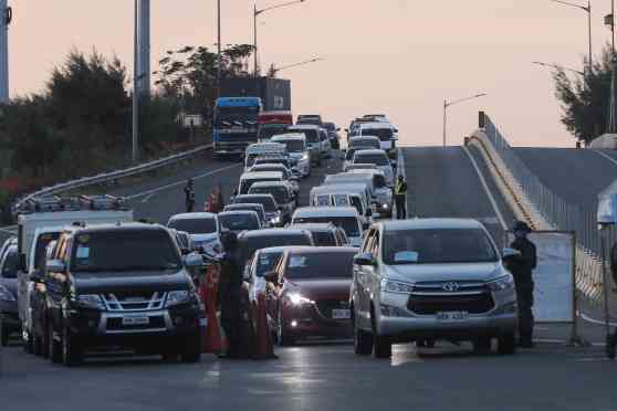 MMDA: Bring your company ID, COE to cross checkpoints image