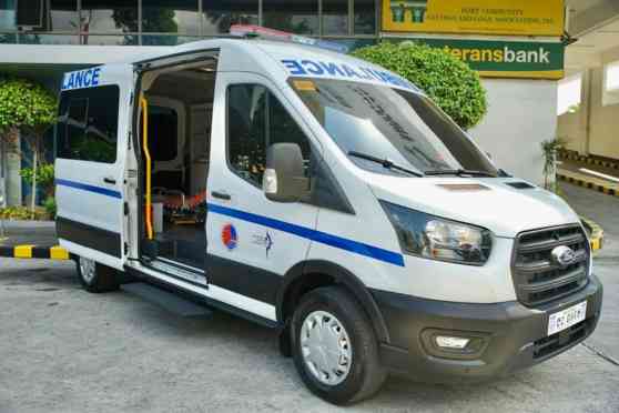 Check out the new Ford Transit ambulance donated to DOTr, PPA image