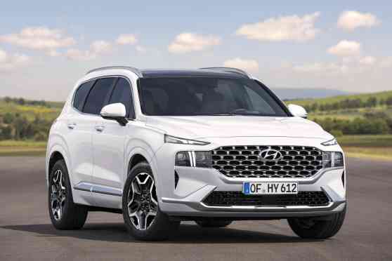 Hyundai just gave the 2021 Santa Fe one helluva makeover image