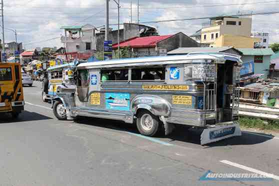 DOTr: Government might allow traditional jeepneys under GCQ image