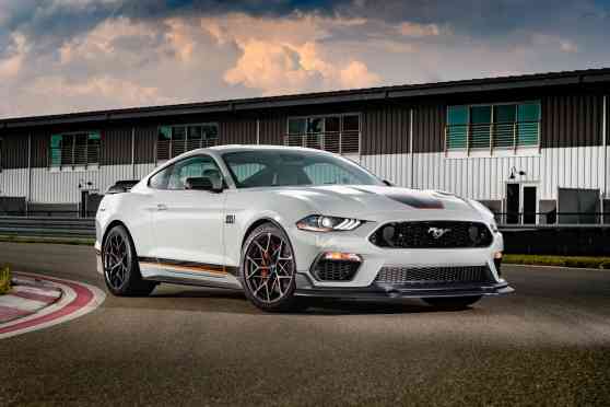 Ford Mustang Mach 1 returns for 2020, only comes with V8 and manual gearbox image