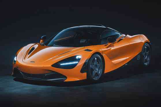 Special McLaren 720S celebrates stunning 1995 Le Mans victory image