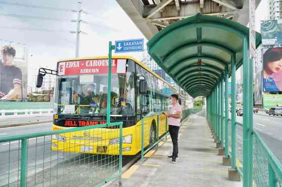 New EDSA inner-lane bus stops look ready for passengers image