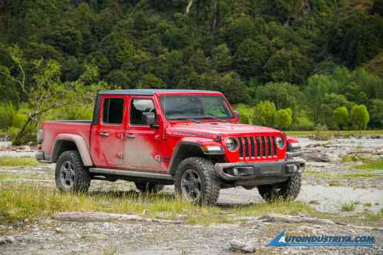 2020 Jeep Gladiator arriving in PH soon, may start at PhP 3.890M image
