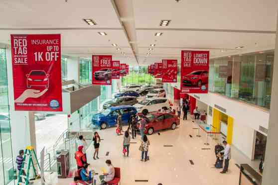 Toyota PH expects sales to drop by 35-40% this year image