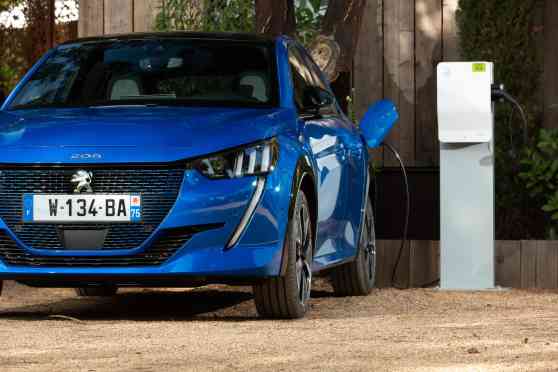 New electric platform shows Peugeot's ambition in EV market image