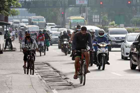 Traffic grips Metro Manila, surrounding provinces hours before MECQ image