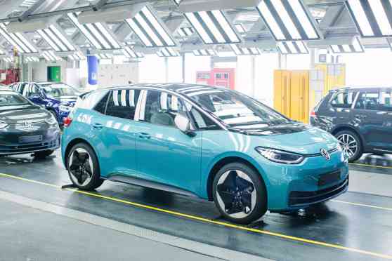 Volkswagen records 26.7% sales drop in January-June 2020 image