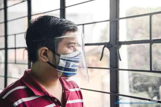 Confirmed: Commuters must wear face shields when riding public transport image