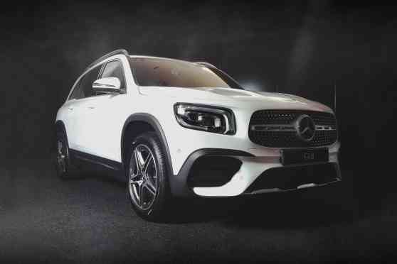 2021 Mercedes-Benz GLB seats seven, retails for PhP 3.790M image