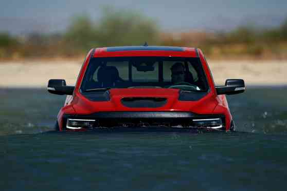 Ram wants to hunt F-150 Raptor with 700 HP 1500 TRX pick-up image