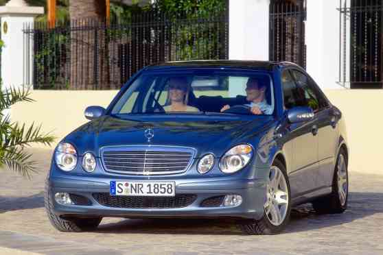 Give your old Mercedes wireless connectivity services with this adapter image