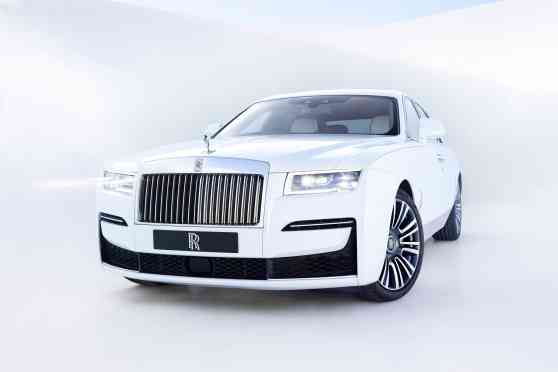 This dapper saloon is the 2021 Rolls-Royce Ghost image