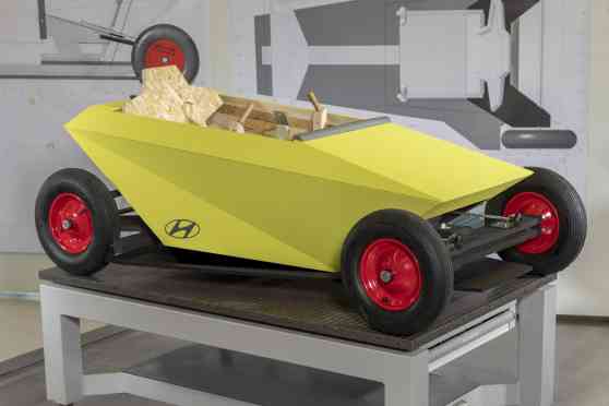 Hyundai's latest car is powered by gravity image