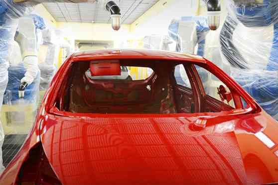 Coronavirus puts the brakes on Kia Stinger, Stonic production image