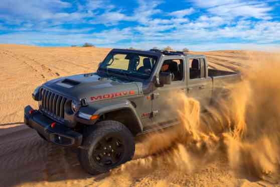 2021 Jeep Gladiator finally gets the diesel it deserves image