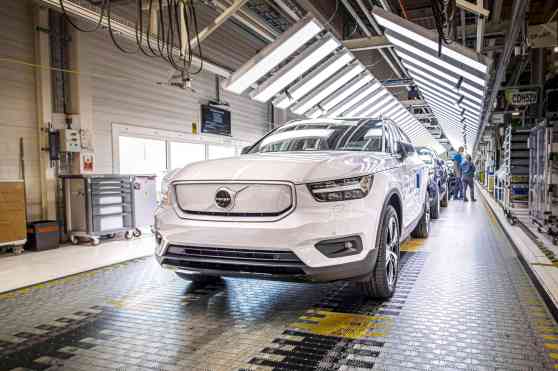First fully-electric Volvo now officially in production image