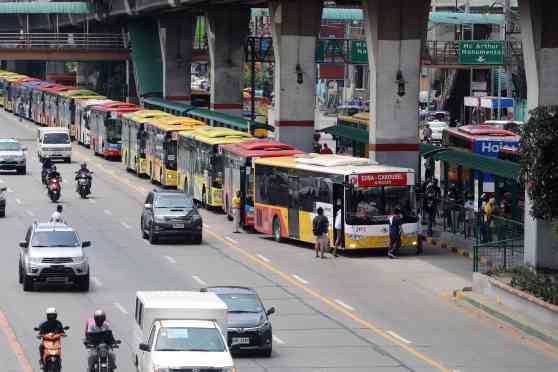 Beep provider will give 125K free cards to EDSA Busway users image