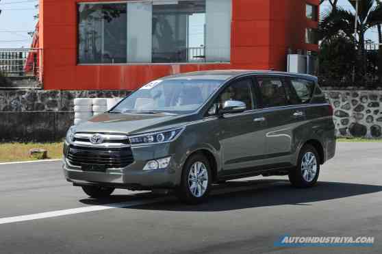 Get up to PHP 160,000 off a brand new Toyota this month image