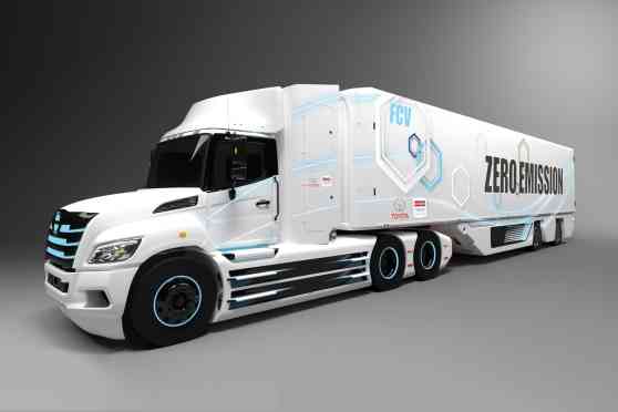 Toyota, Hino building fuel cell trucks for tomorrow's deliveries image