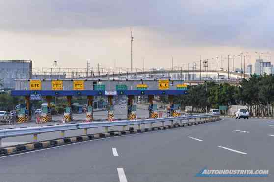 You have until December 1 to put RFID toll tags on your cars image