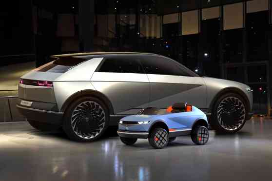 Is Hyundai&rsquo;s smallest EV the perfect Christmas gift for kids? image