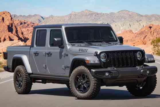 2021 Jeep Gladiator Willys is ready for duty image