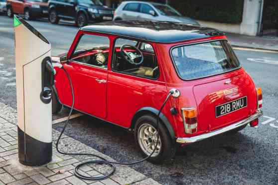Turn your classic Mini into an EV with this conversion kit image