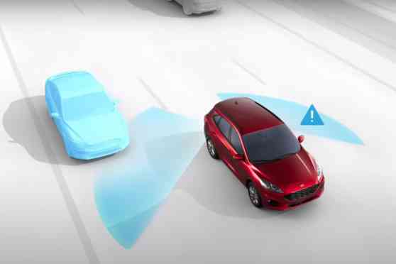 Ford's latest safety feature can steer you out of danger image