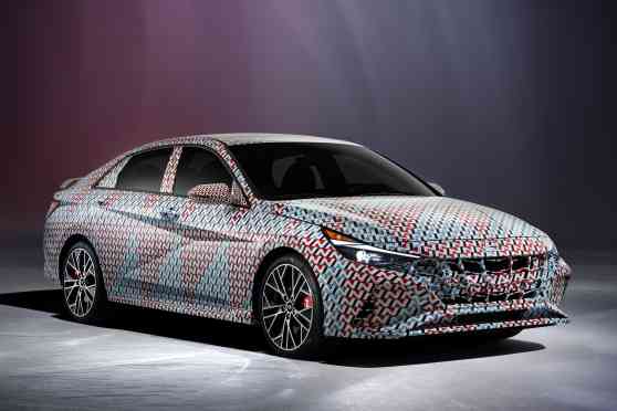 2021 Hyundai Elantra N wants a fight with Subaru WRX image
