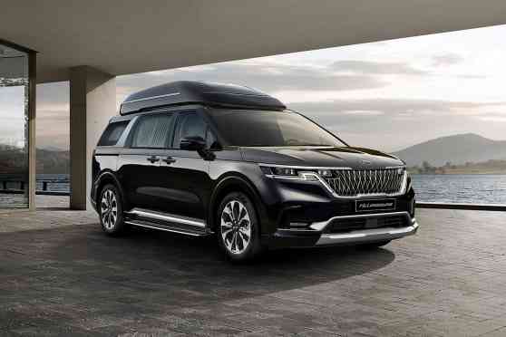 Kia Carnival Hi-Limousine wants to take on the Toyota Alphard image