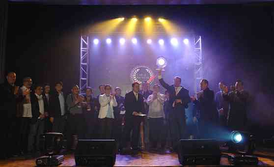 Chevrolet Cruze claims 2010-2011 Philippine Car of the Year image