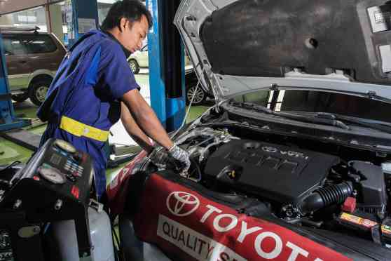 Toyota PH dropping prices on critical parts, labor for flooded cars image