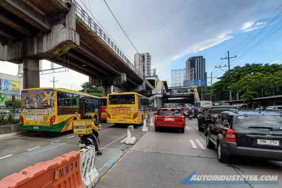 MMDA could reopen two EDSA U-turn slots image