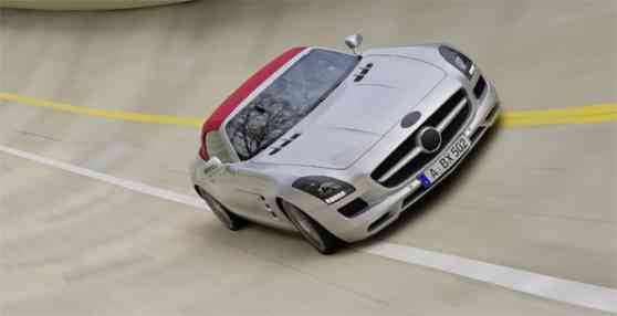 Mercedes-Benz SLS AMG Roadster undergoing testing for September debut image