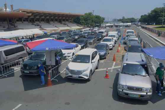 Get a free swab test at Manila's drive-thru facility image