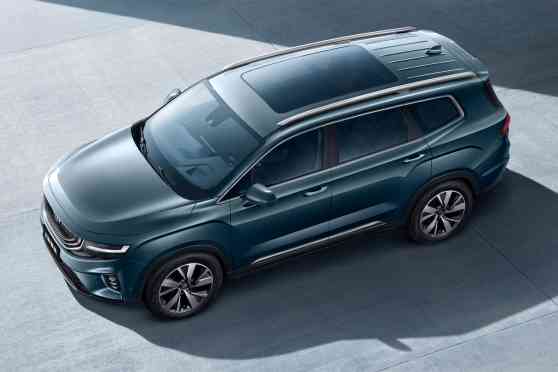 New variant of Geely Okavango will finally have a sunroof image