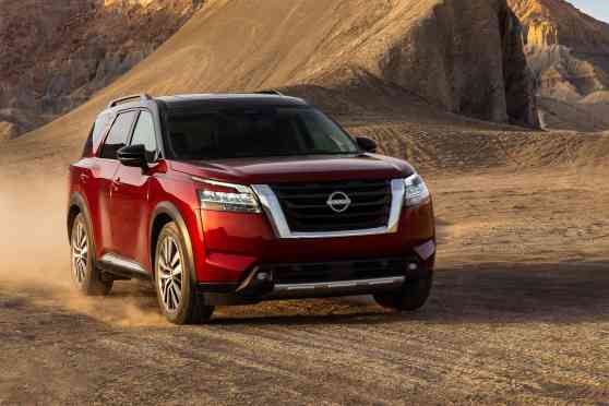 2022 Nissan Pathfinder crossover looks like a proper SUV image
