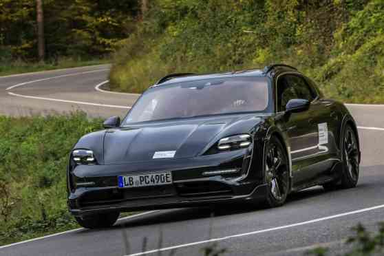 Wagon version of Porsche Taycan coming soon image