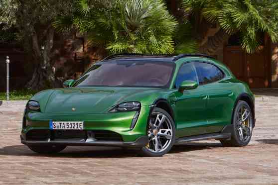 2022 Taycan Cross Turismo: Porsche electrifies the wagon image