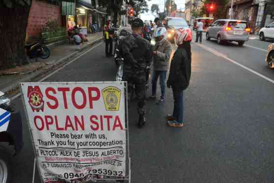 Who are exempted from the Metro Manila curfew? image