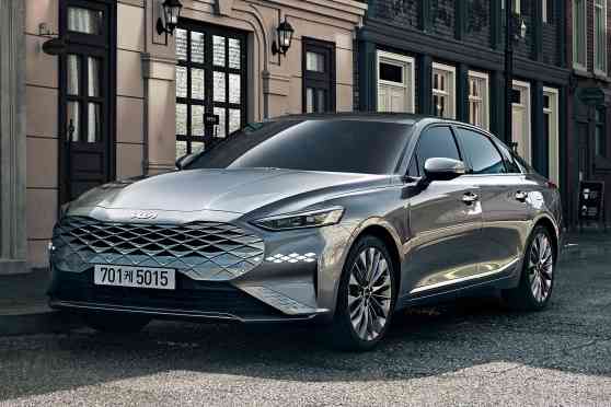 All-new Kia K8 proves that full-size luxury sedans still matter image