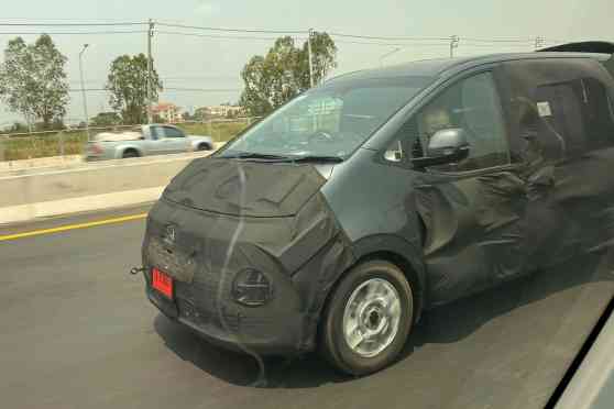 All-new Hyundai Starex/Staria spotted testing in Thailand image