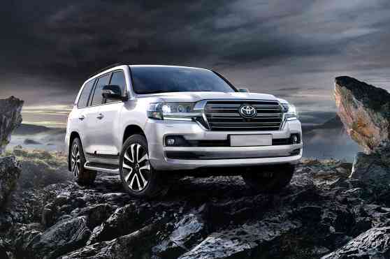 Are these the engines of the next-gen Toyota Land Cruiser? image